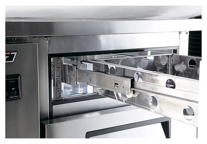 Стол холодильный Turbo Air KUR9-3D-3-700