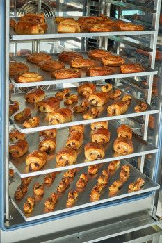 Конвекционная печь Abat КЭП-16 с ручным душем в комплекте (стационарные направляющие)