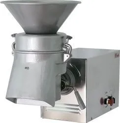 Универсальная кухонная машина Торгмаш УКМ-11-02